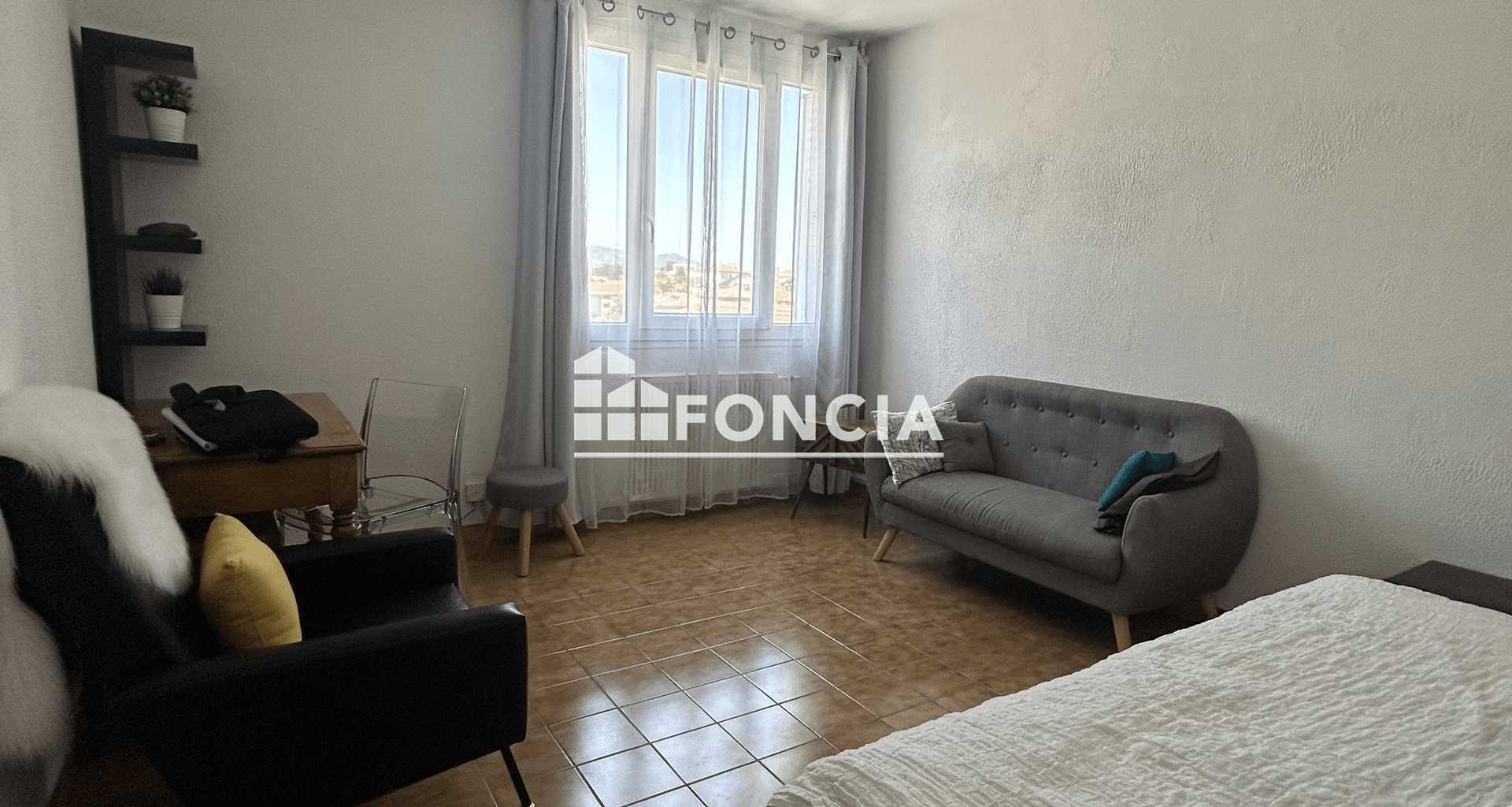 Studio (29 m²) à vendre - Guilherand-granges (07500)
