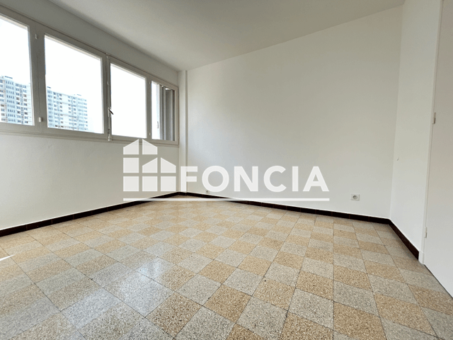 Appartement 3 pièces (49.9 m²) à louer - Toulon (83000)