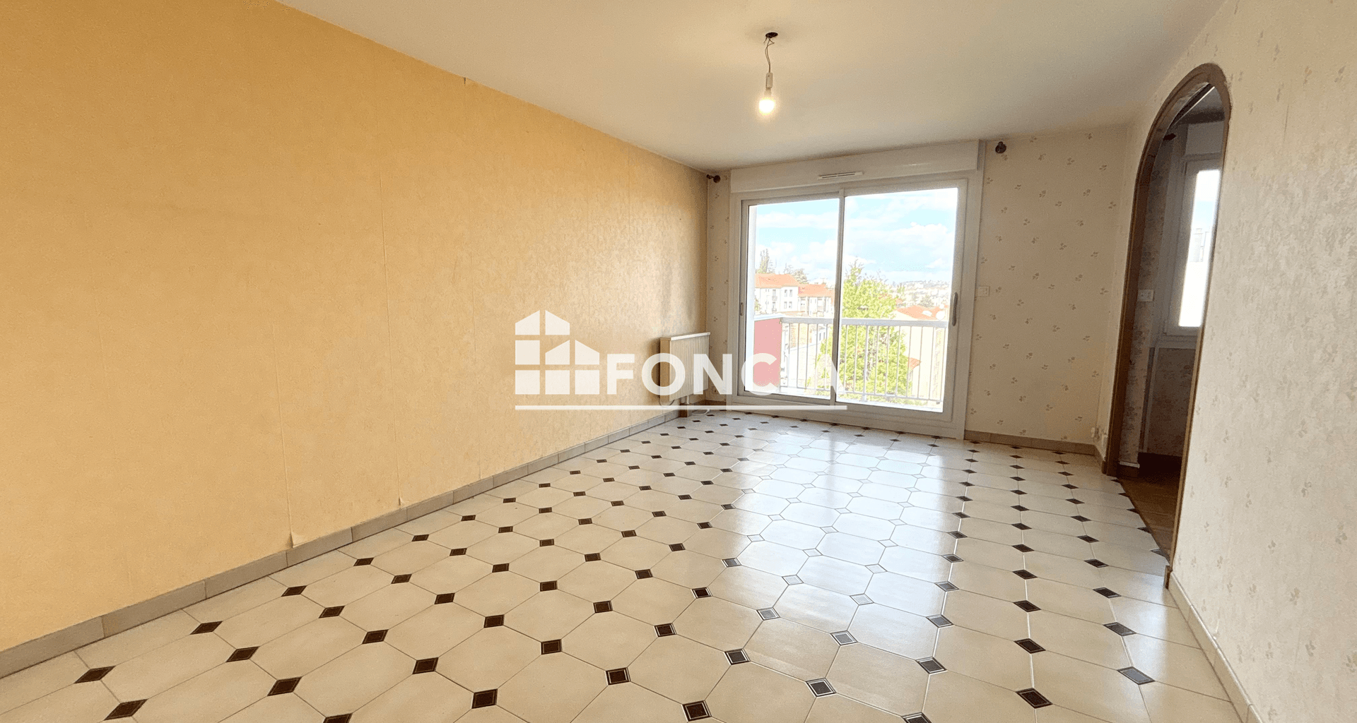 Appartement 4 pièces (77.6 m²) à louer - Saint-étienne (42000)