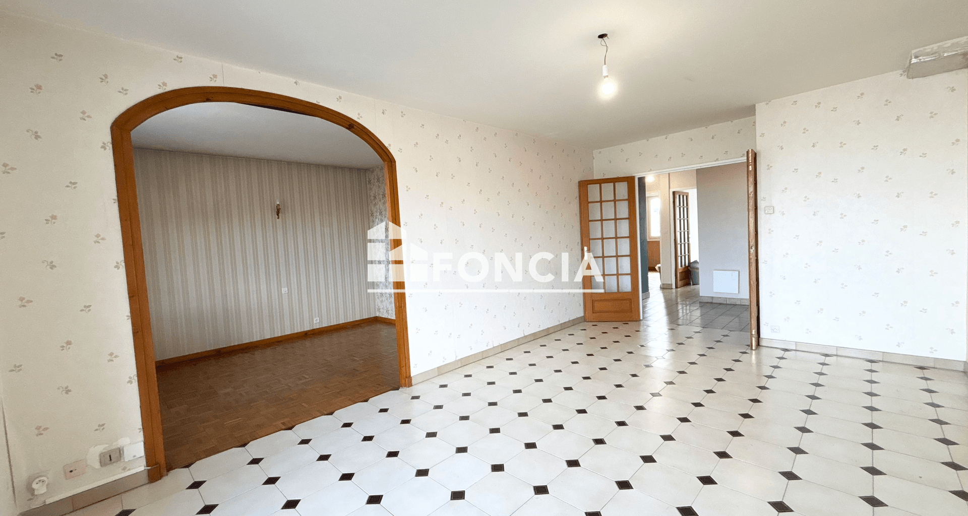 Appartement 4 pièces (77.6 m²) à louer - Saint-étienne (42000)
