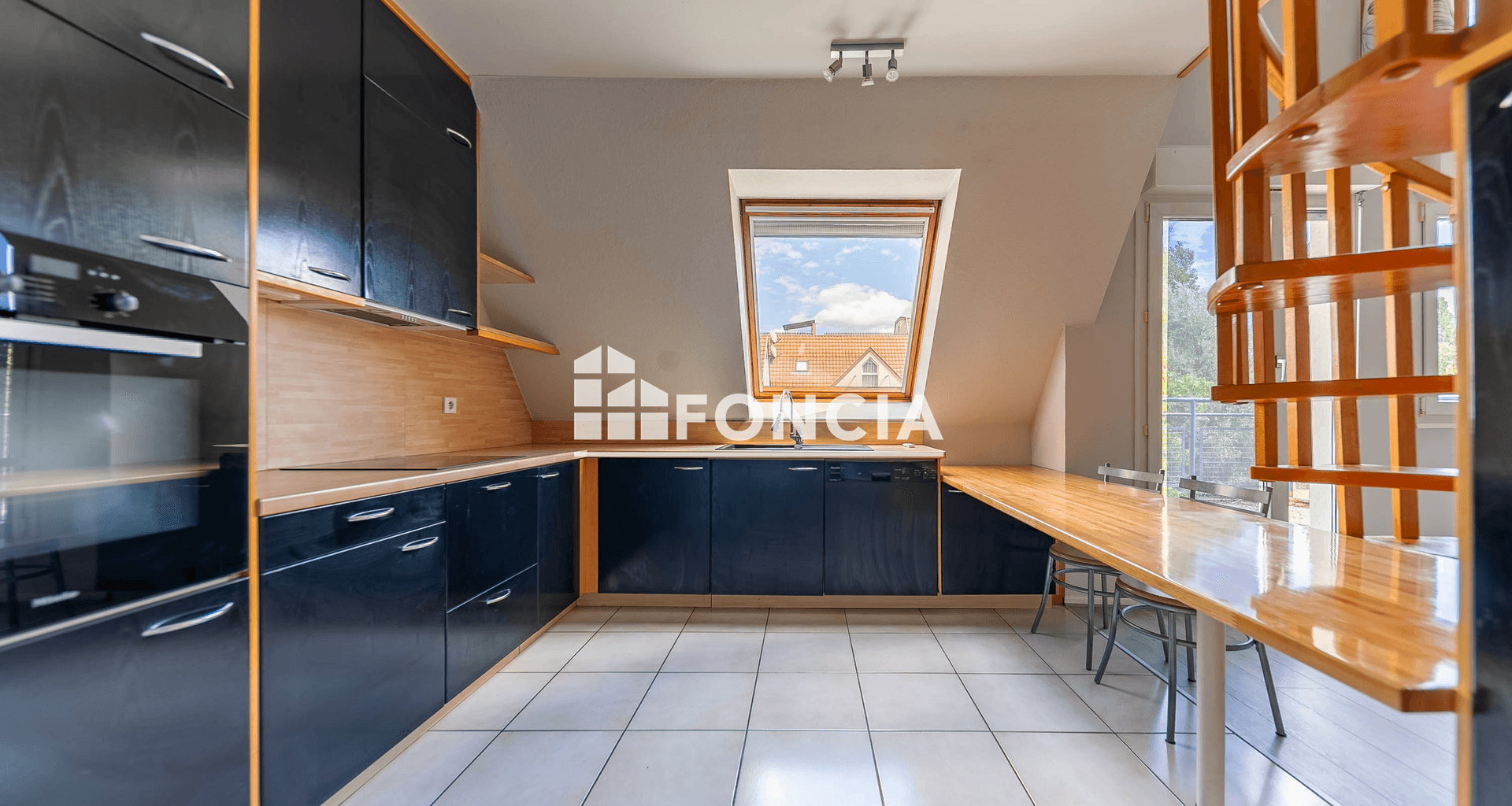 Appartement 2 pièces (64.08 m²) à vendre - Strasbourg (67000)