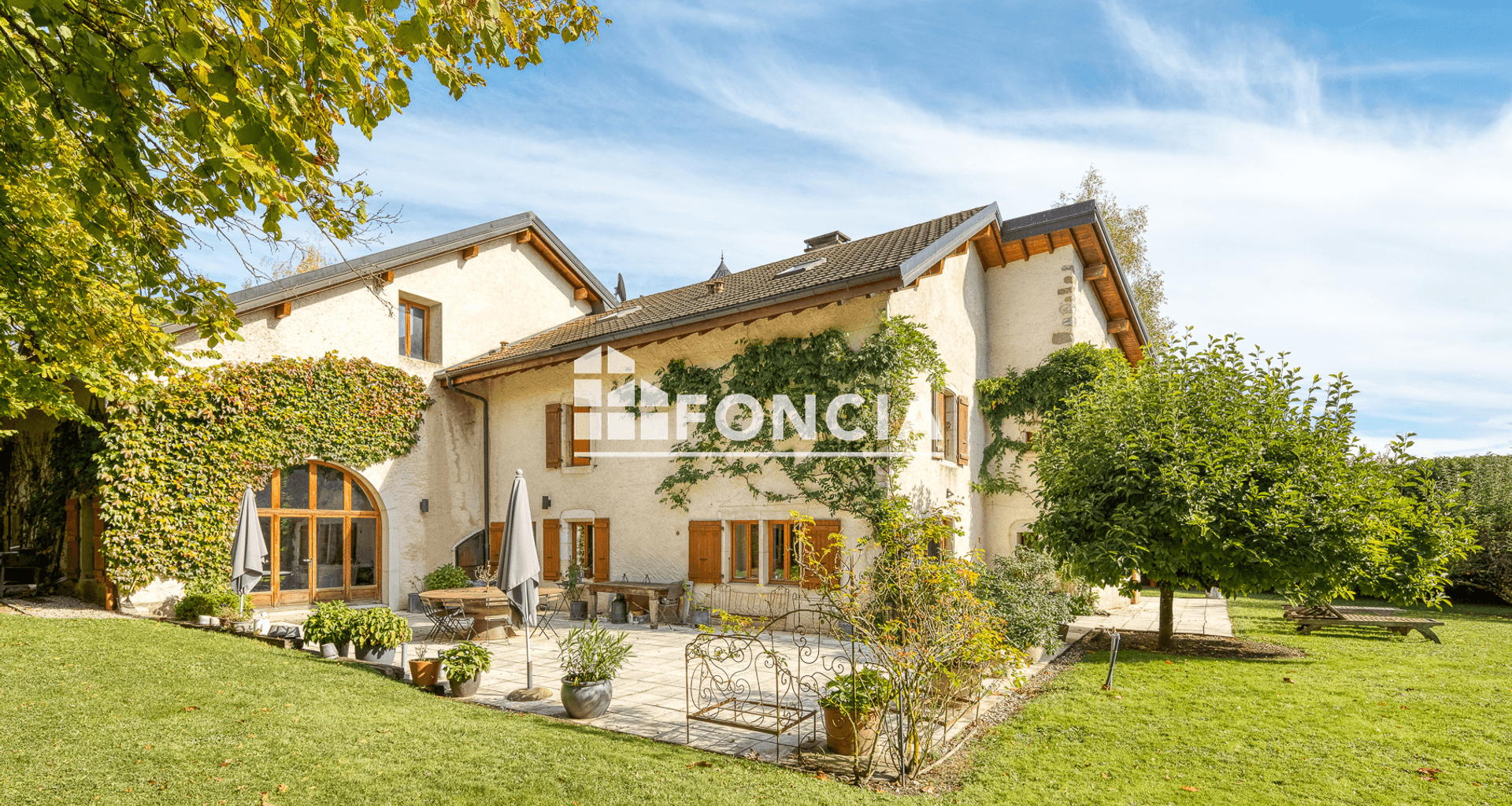 Maison 8 pièces (621 m²) à vendre - Versonnex (01210)