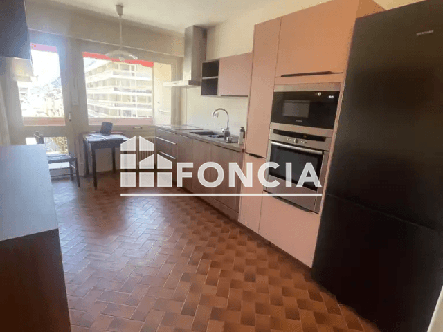 Appartement 5 pièces (93.36 m²) à louer - Saint-jean-de-maurienne (73300)