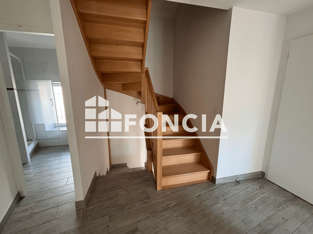 Maison 3 pièces (74.94 m²) à louer - Crolles (38920)