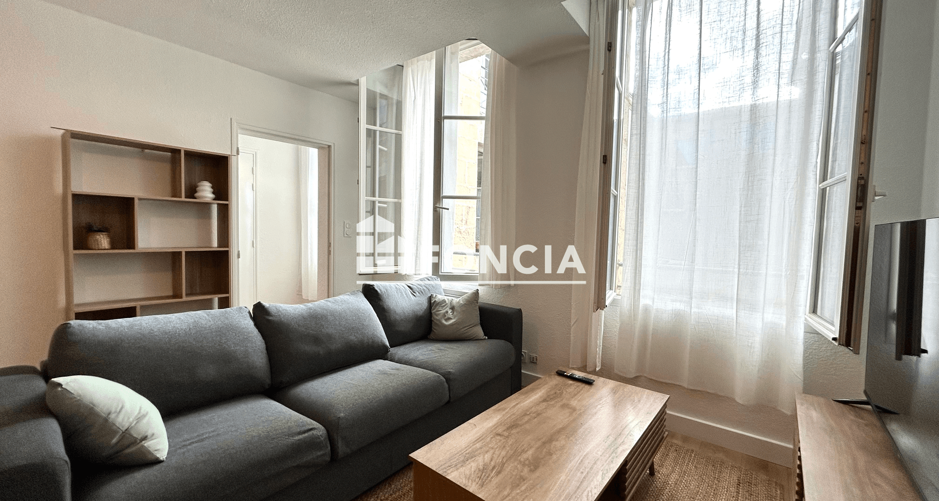 Appartement meublé 2 pièces (46 m²) à louer - Rochefort (17300)