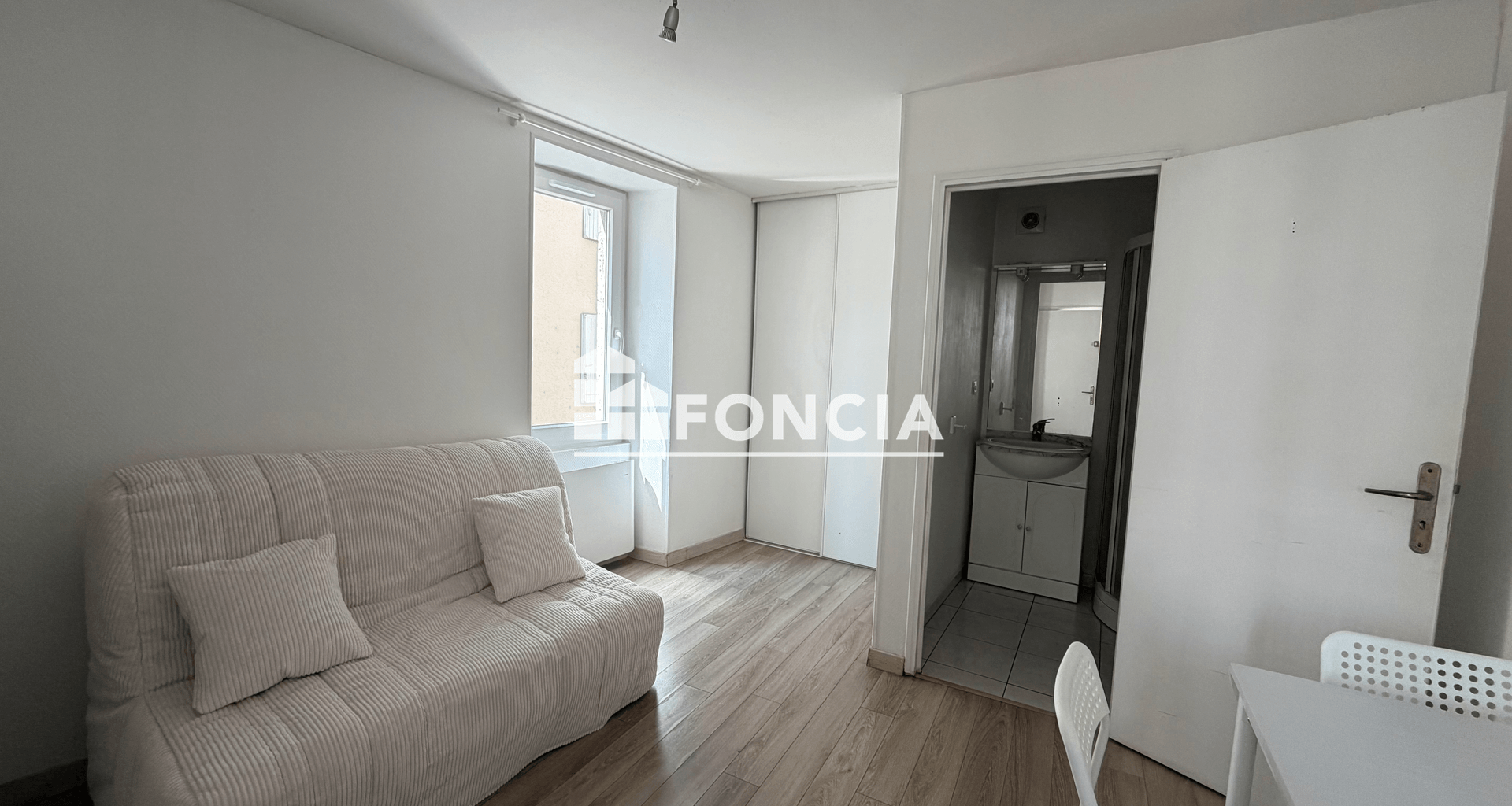 Studio meublé (15.2 m²) à louer - Angoulême (16000)