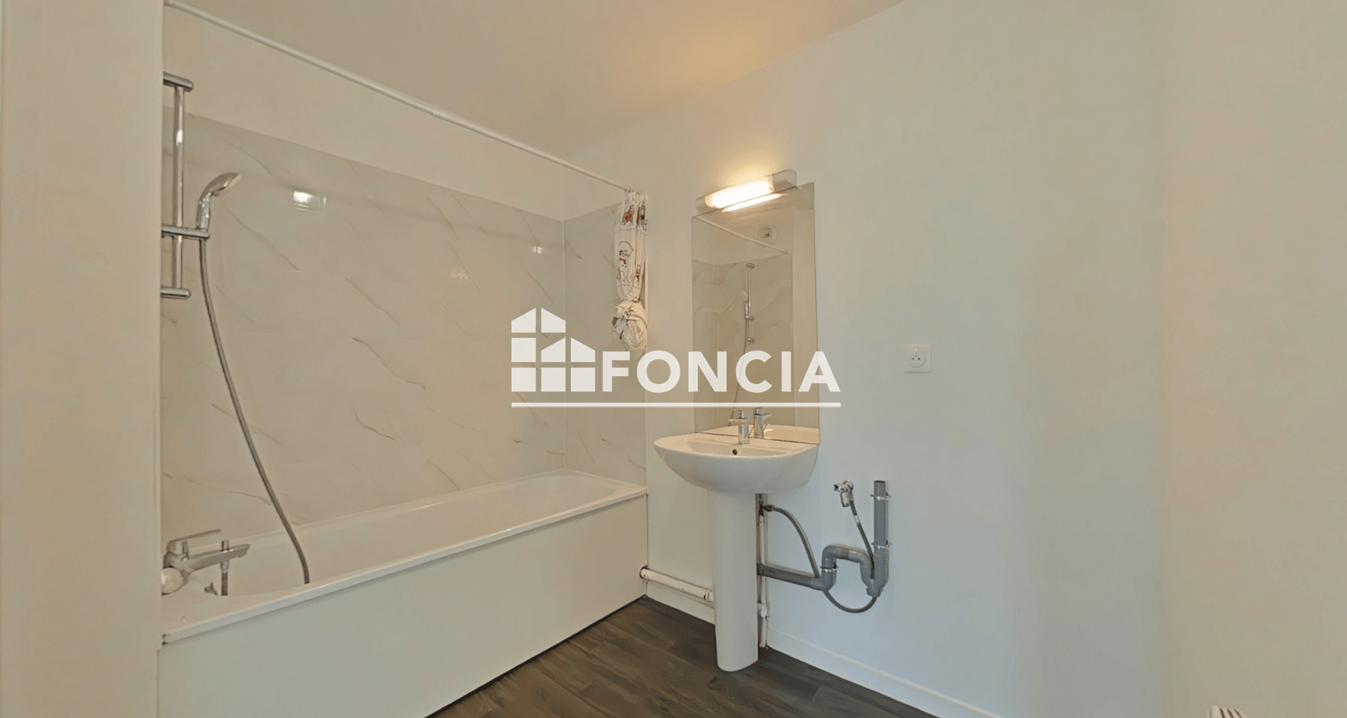 Appartement 4 pièces (72.76 m²) à louer - Livry-gargan (93190)
