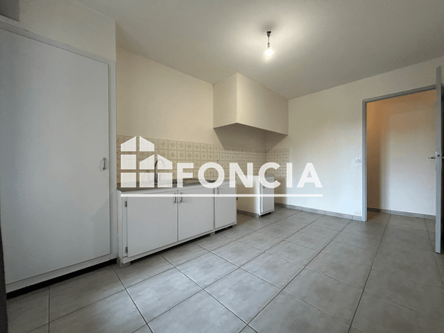Studio (37 m²) à louer - Berre L'etang (13130)
