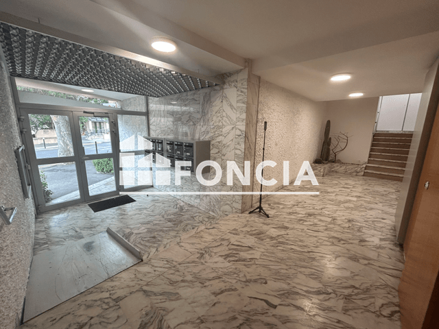 Studio (37 m²) à louer - Berre L'etang (13130)