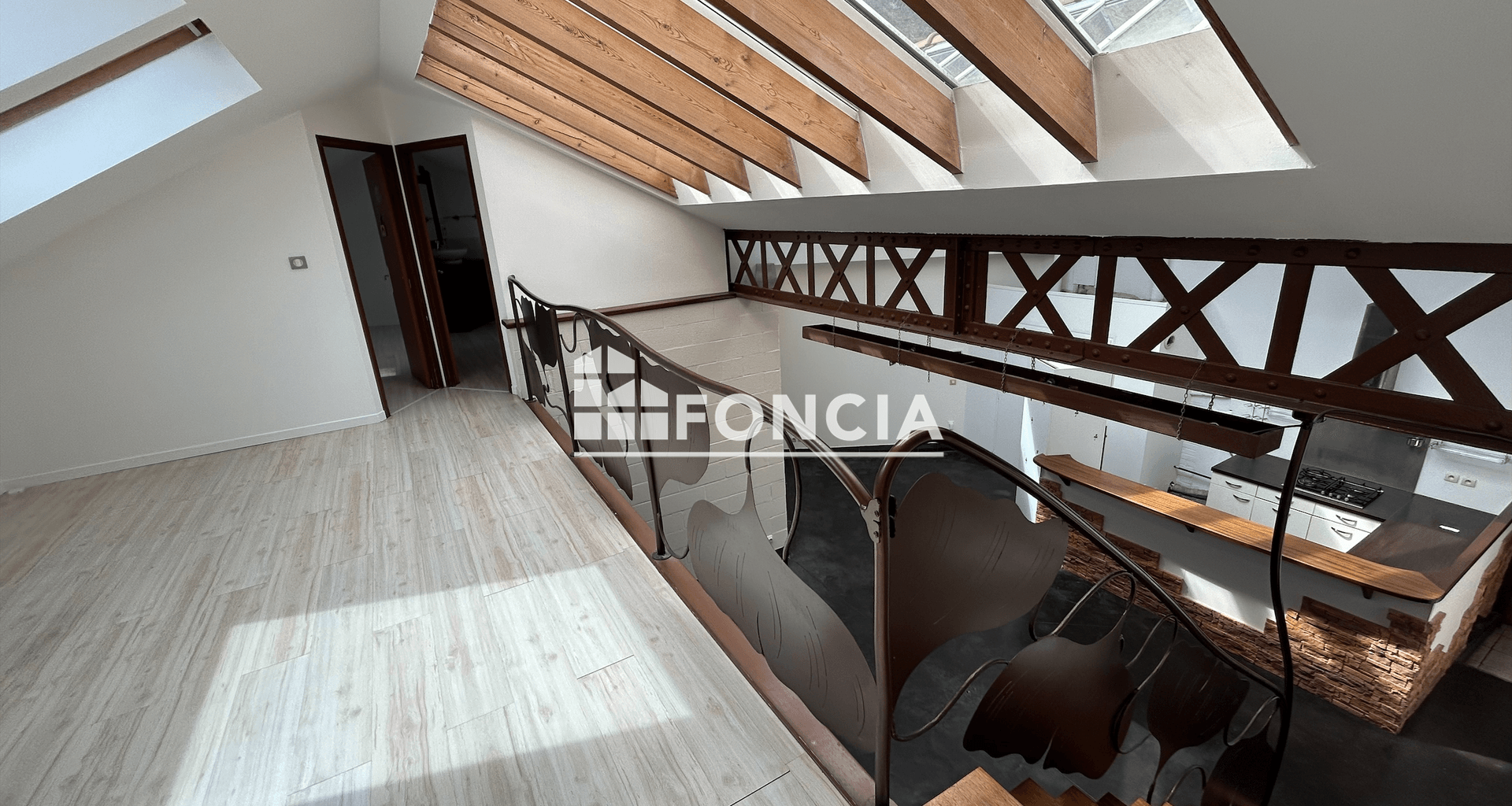 Appartement 4 pièces (148.86 m²) à louer - Lille (59000)