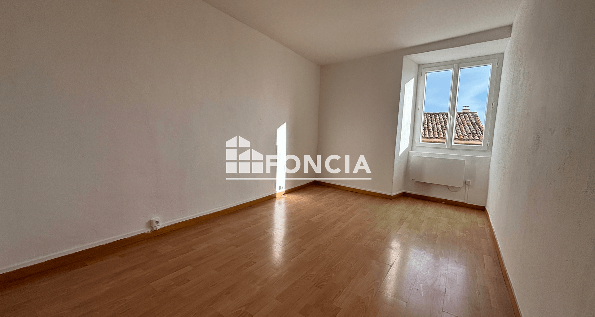 Appartement 2 pièces (71.99 m²) à louer - Cadenet (84160)