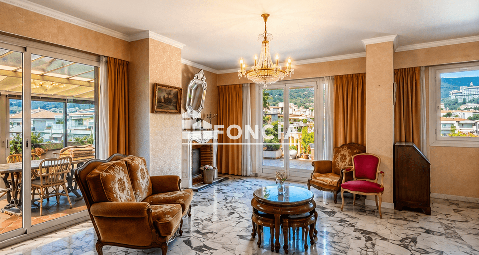 Appartement 5 pièces (14.74 m²) à vendre - Menton (06500)