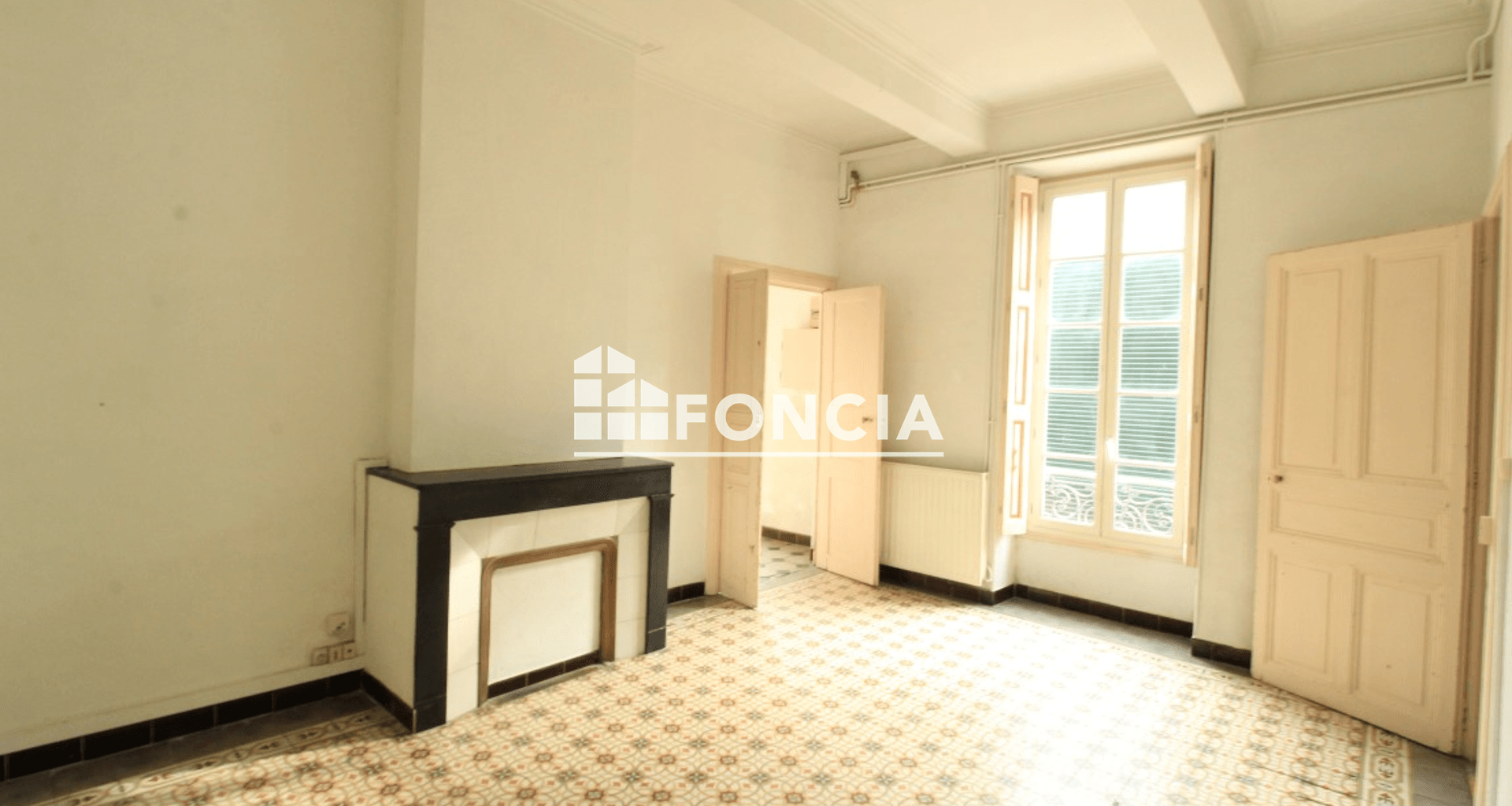 Appartement 4 pièces (106.69 m²) à louer - Nîmes (30000)