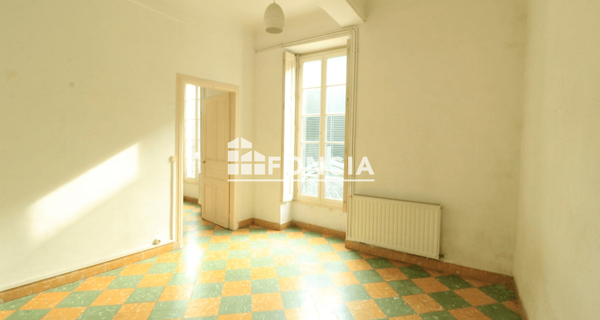 Appartement 4 pièces (106.69 m²) à louer - Nîmes (30000)