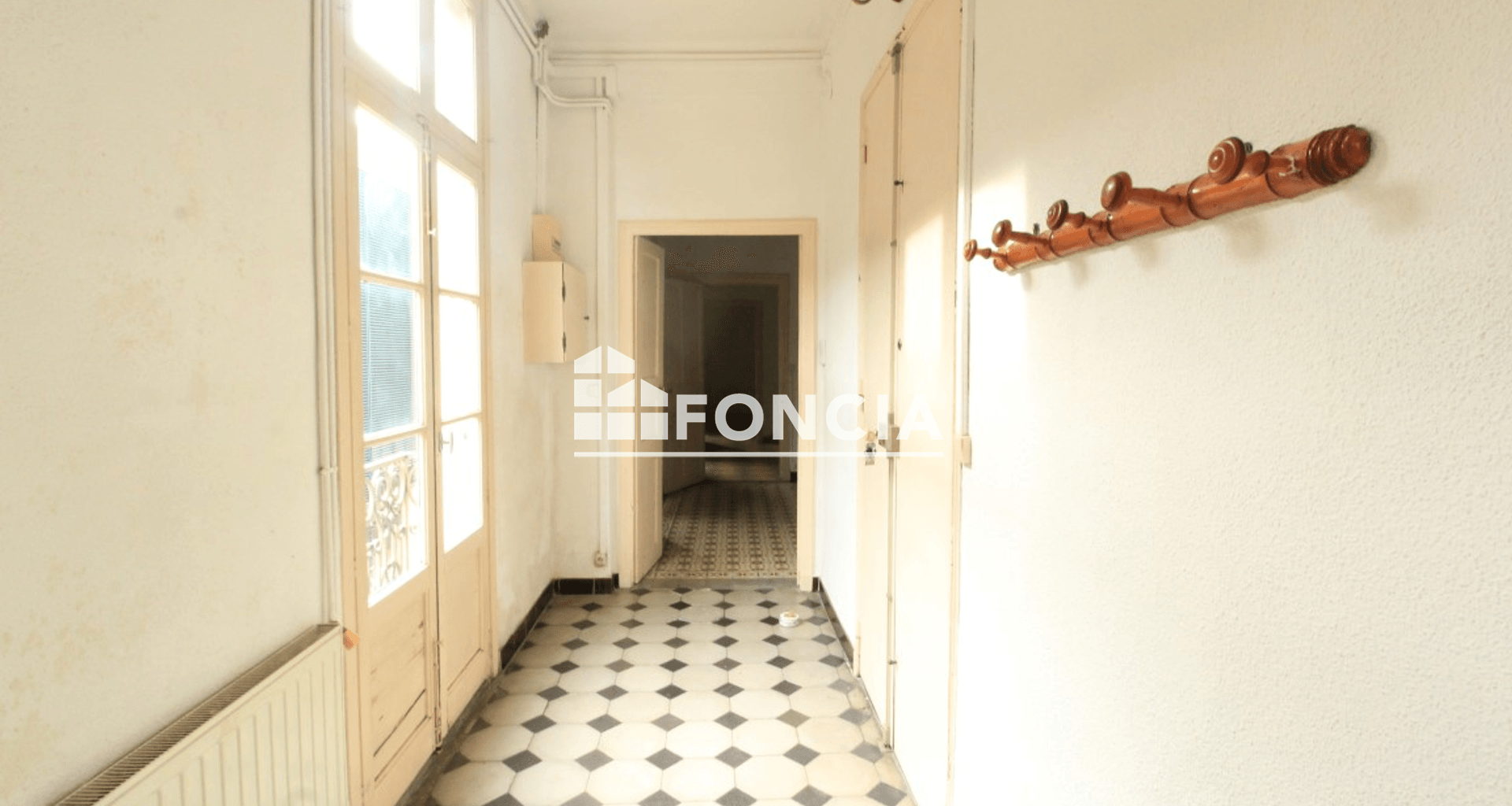 Appartement 4 pièces (106.69 m²) à louer - Nîmes (30000)