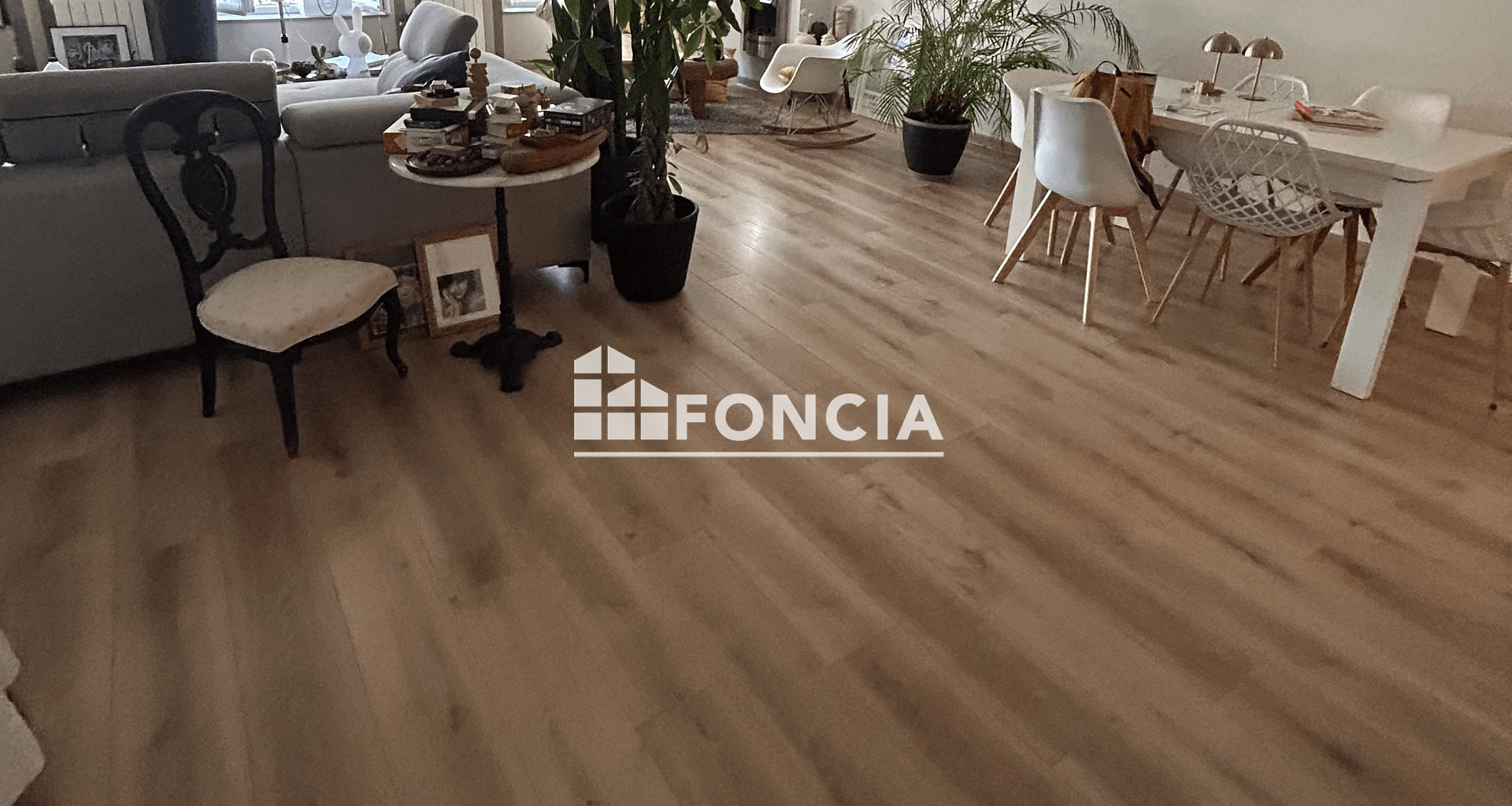 Appartement 4 pièces (181.79 m²) à louer - Niort (79000)