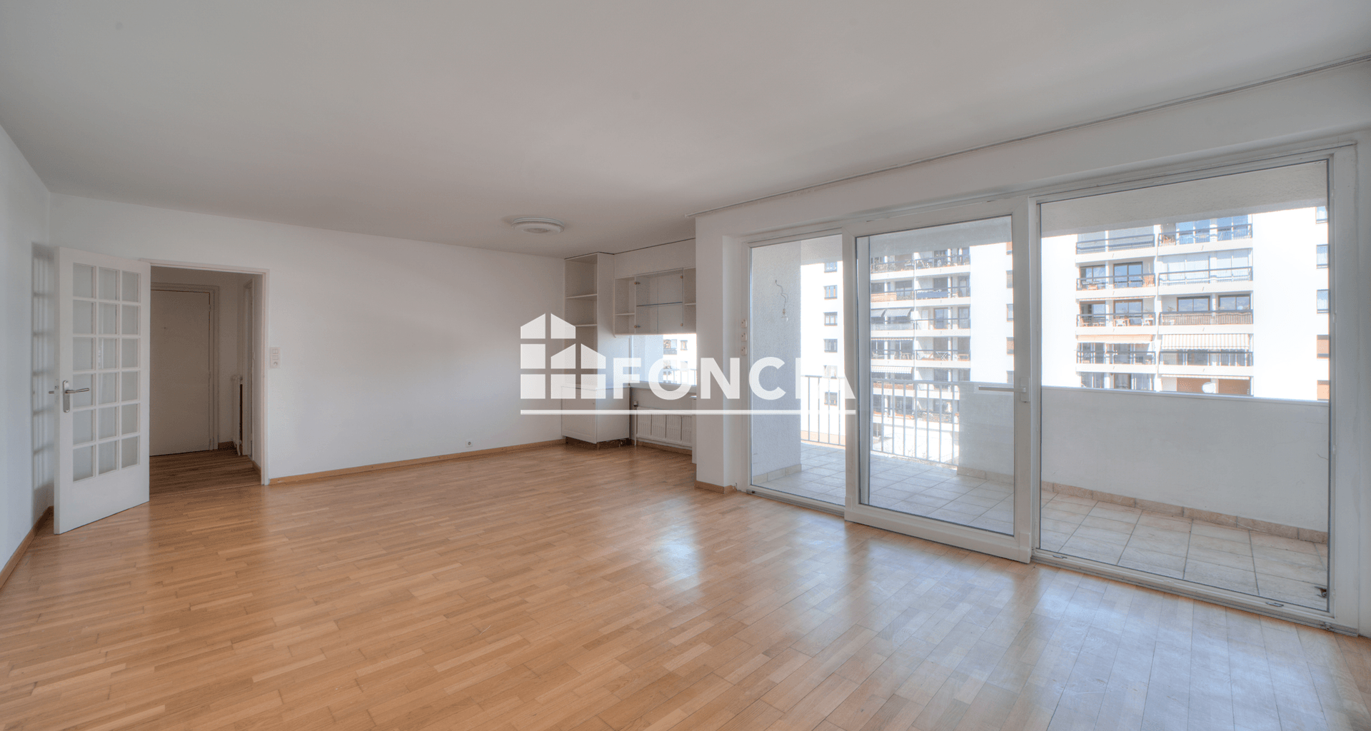 Appartement 3 pièces (101 m²) à vendre - Ferney-voltaire (01210)