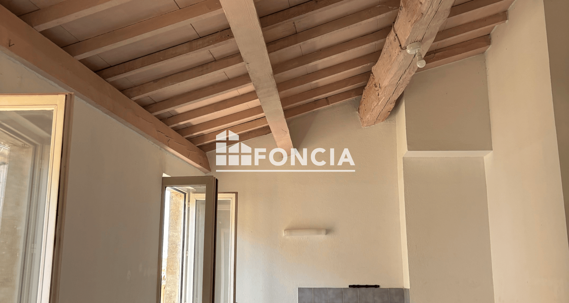 Appartement 2 pièces (49 m²) à louer - Arles (13200)