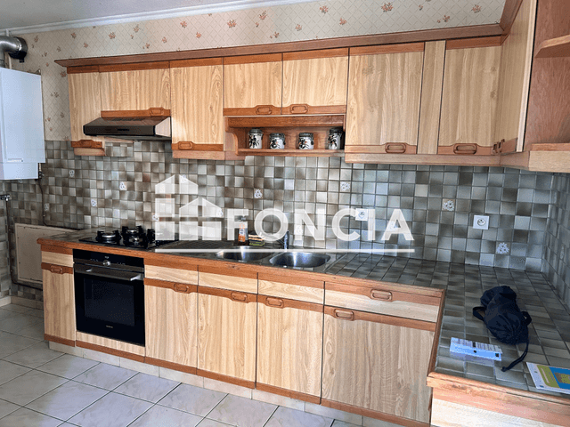Appartement 4 pièces (80.7 m²) à louer - La Seyne Sur Mer (83500)