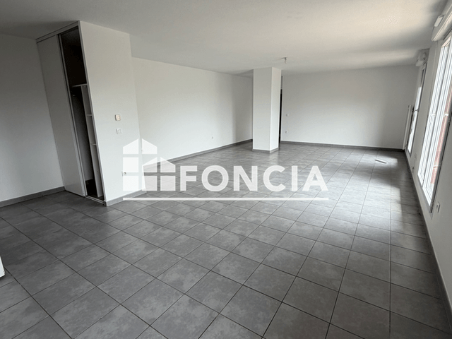 Appartement 5 pièces (109.5 m²) à louer - Ambes (33810)