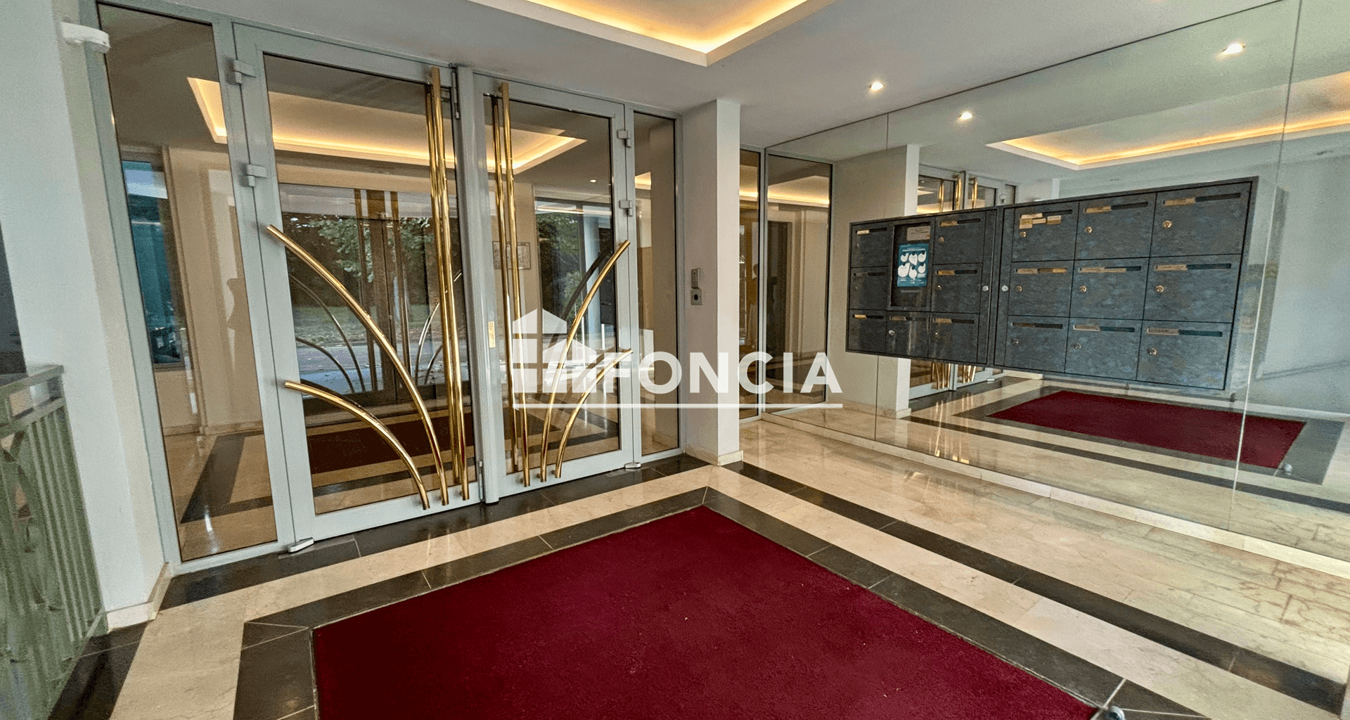 Appartement 4 pièces (130 m²) à louer - ÉCully (69130)