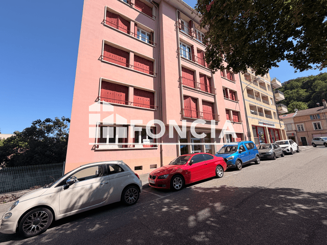 Appartement 3 pièces (70.37 m²) à louer - Bourgoin-jallieu (38300)