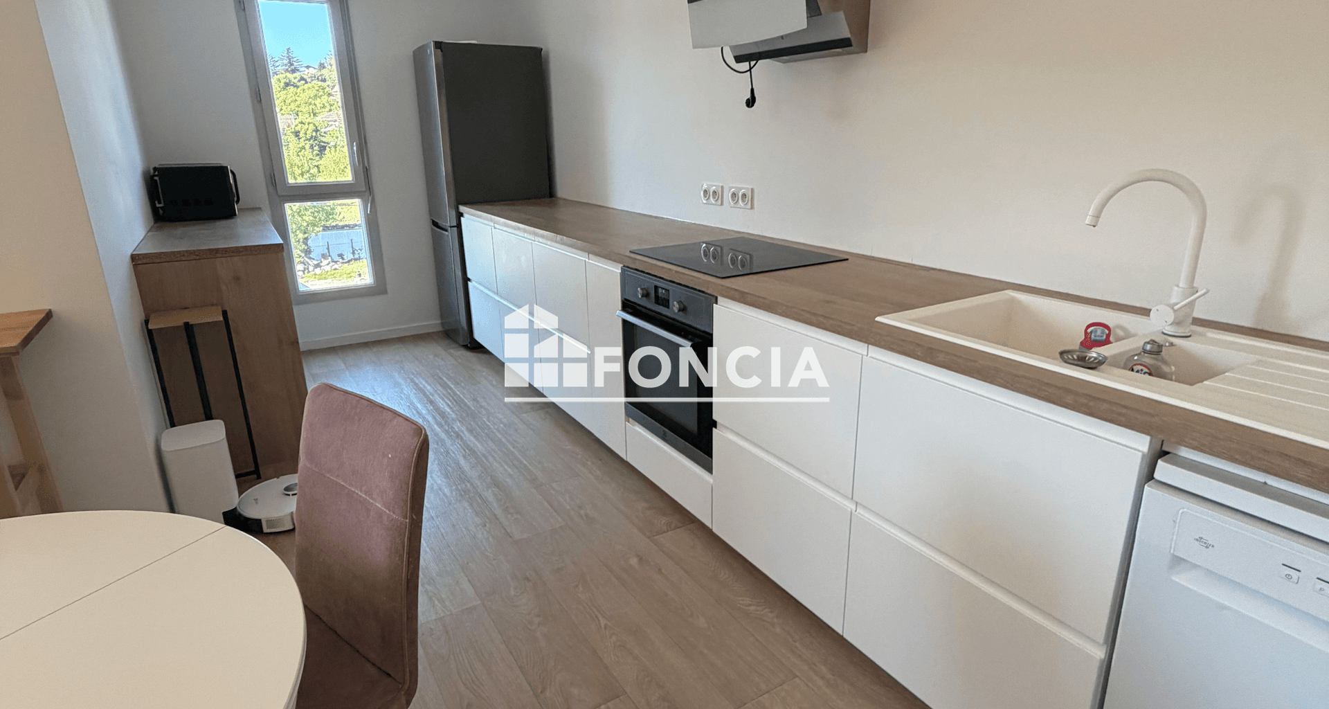 Appartement 4 pièces (84.08 m²) à louer - Bourgoin-jallieu (38300)