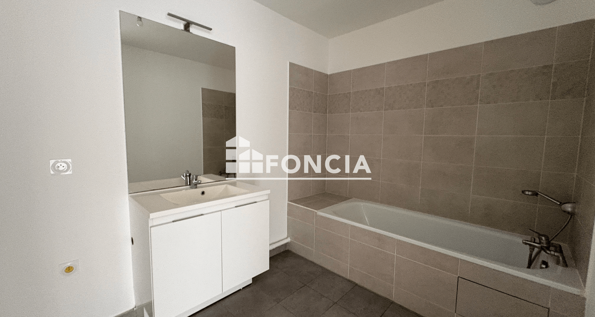 Appartement 3 pièces (65.7 m²) à louer - Neuilly-sur-marne (93330)
