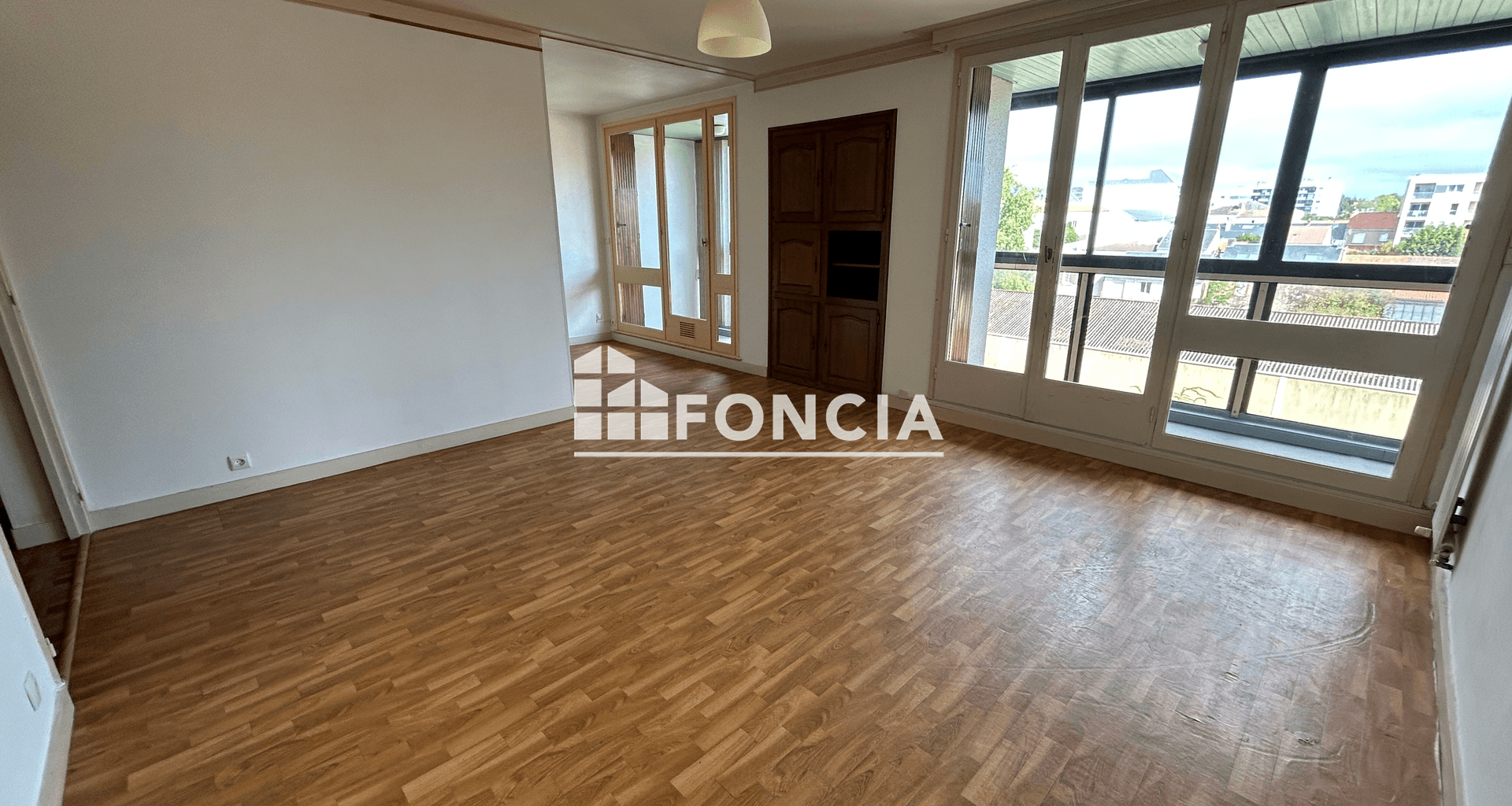 Appartement 4 pièces (83.51 m²) à louer - La Roche-sur-yon (85000)