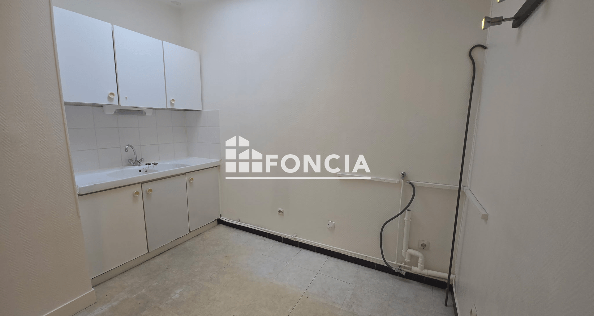 Appartement 2 pièces (27.79 m²) à louer - Charenton-le-pont (94220)