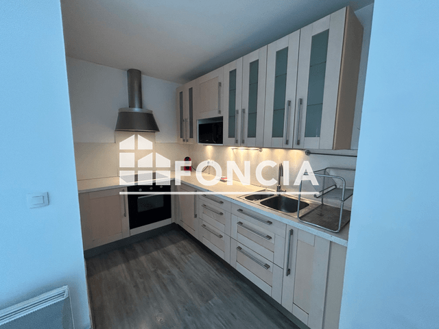 Appartement 4 pièces (83.37 m²) à louer - Marseille 10ᵉ (13010)