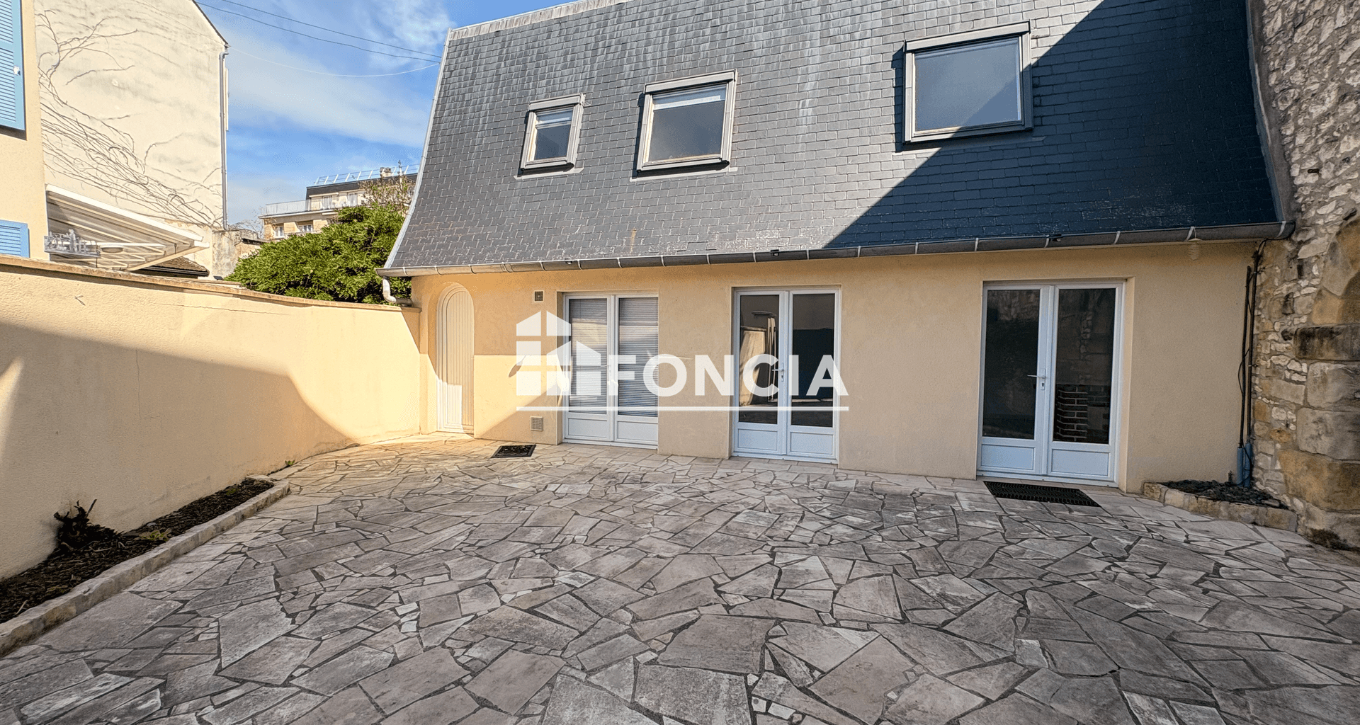 Maison 3 pièces (95 m²) à louer - Fontainebleau (77300)