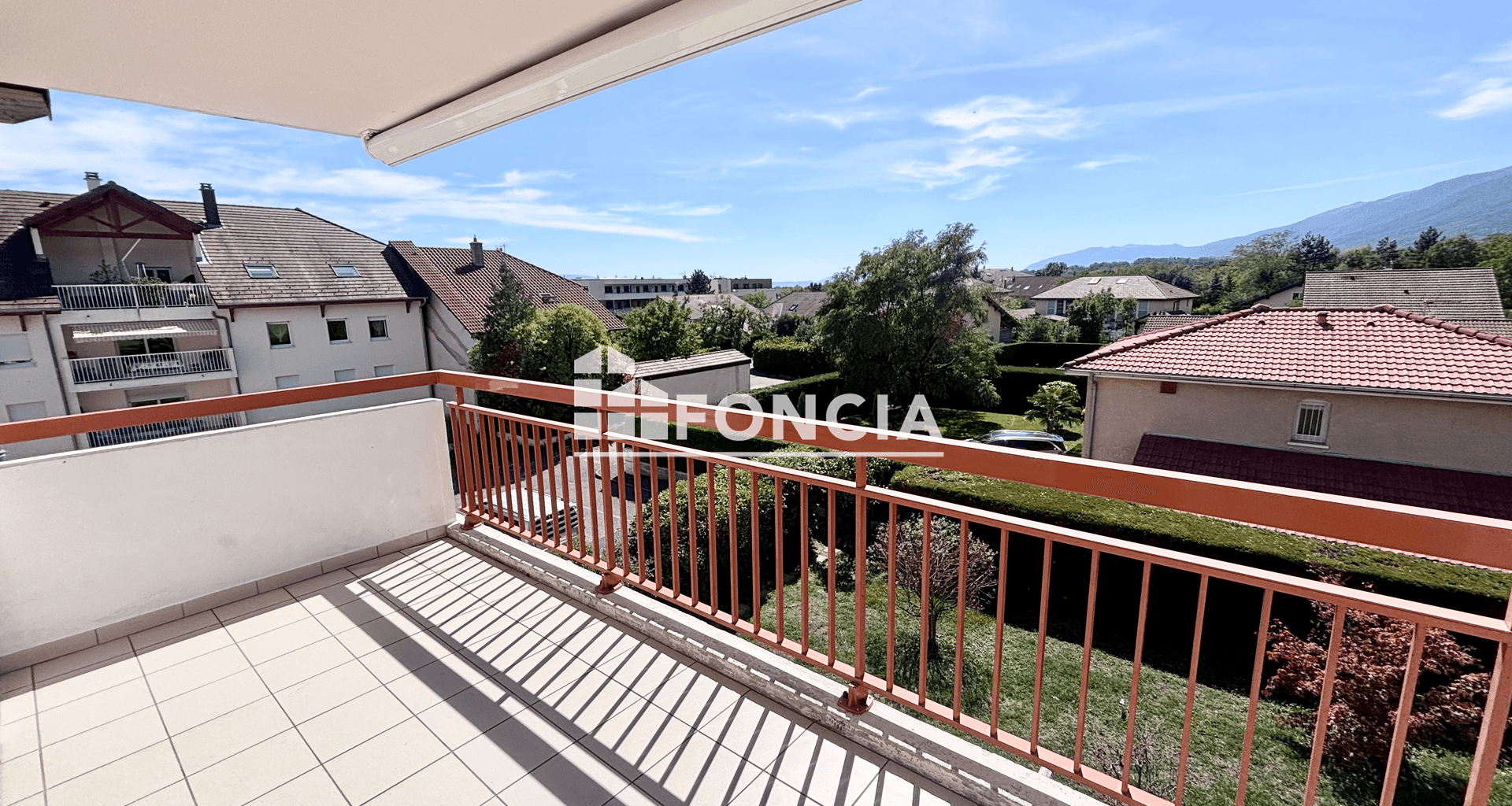Appartement 4 pièces (101 m²) à louer - Cessy (01170)