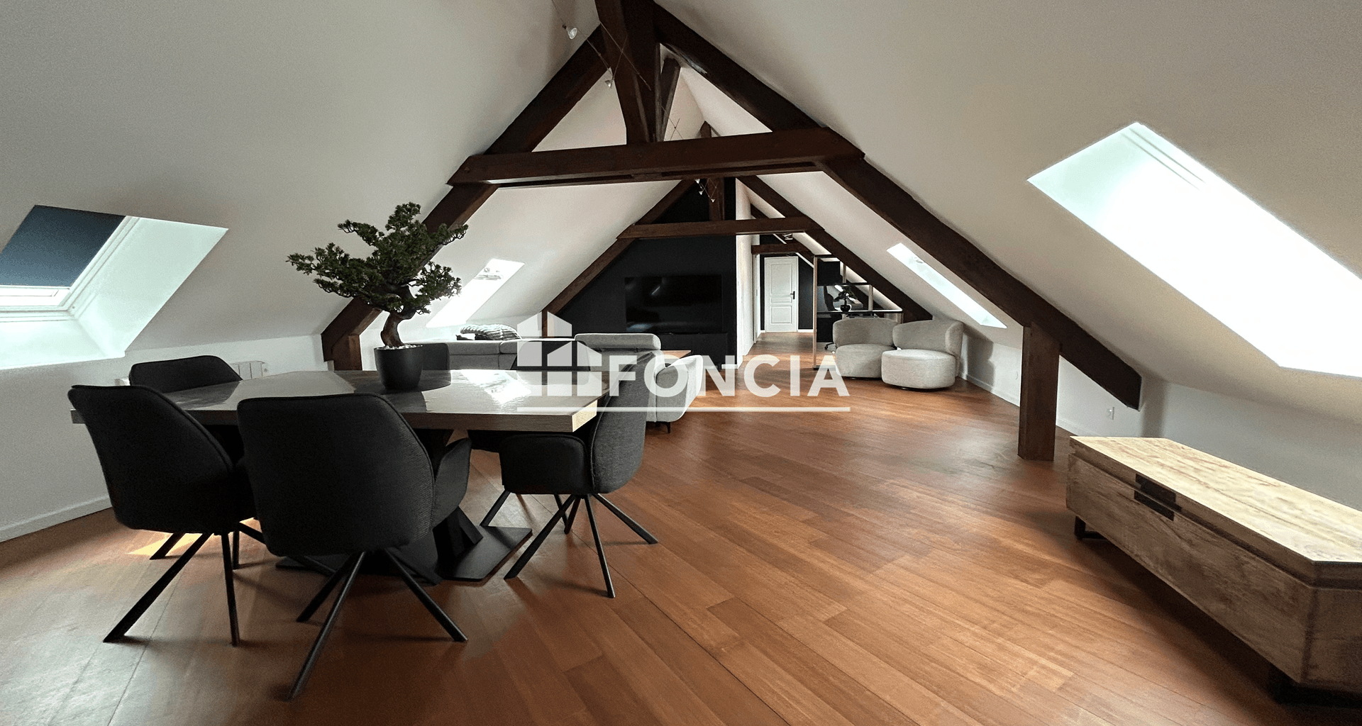 Appartement meublé 2 pièces (77.36 m²) à louer - Serémange-erzange (57290)
