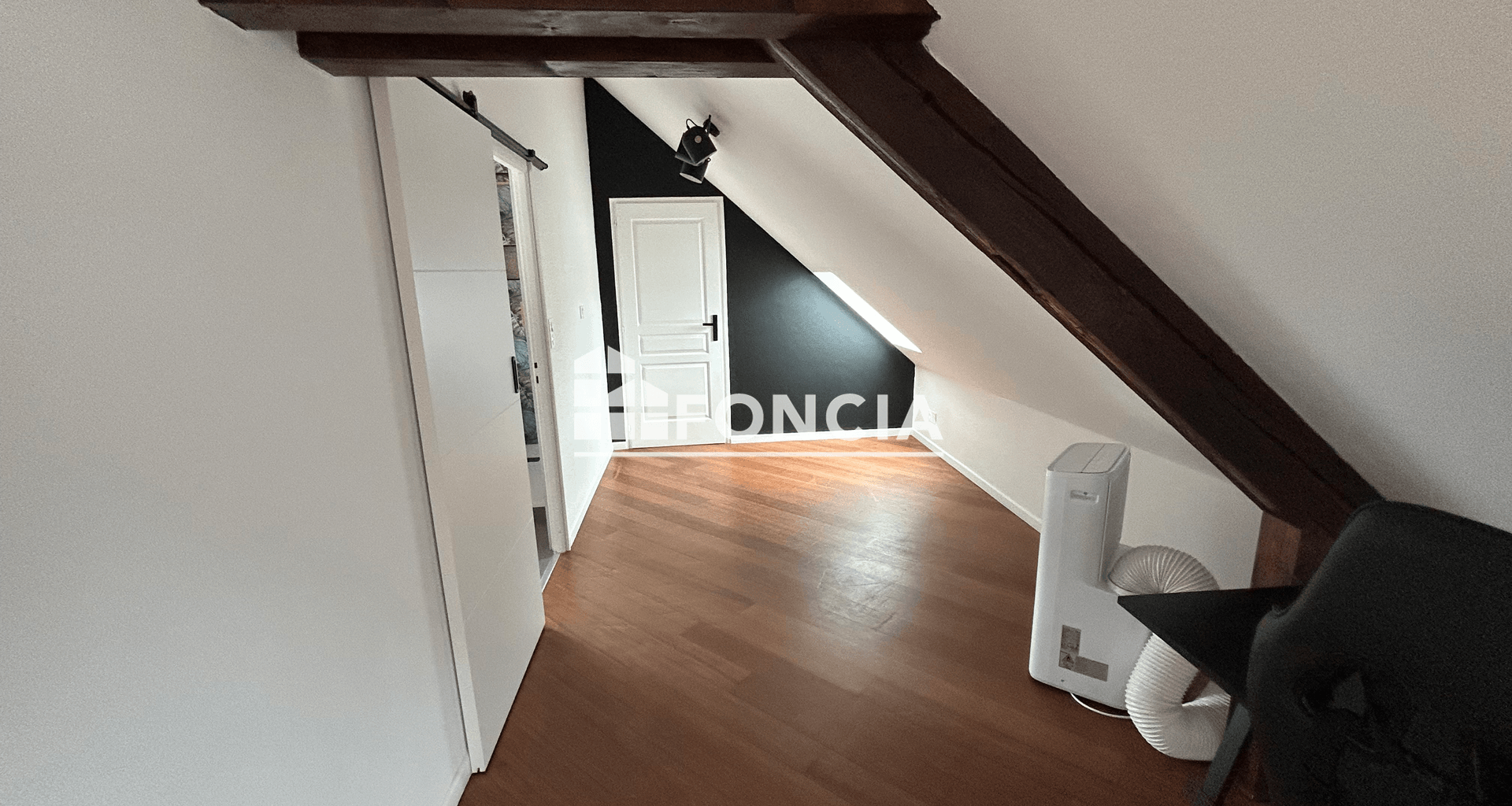 Appartement meublé 2 pièces (77.36 m²) à louer - Serémange-erzange (57290)