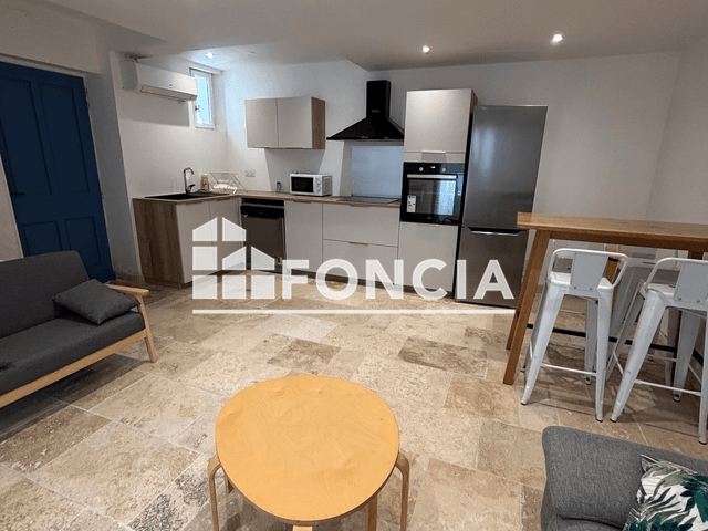 Maison 3 pièces (81.09 m²) à louer - Fontvieille (13990)