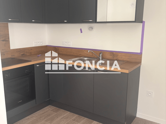 Appartement 3 pièces (69.69 m²) à louer - Laval (53000)