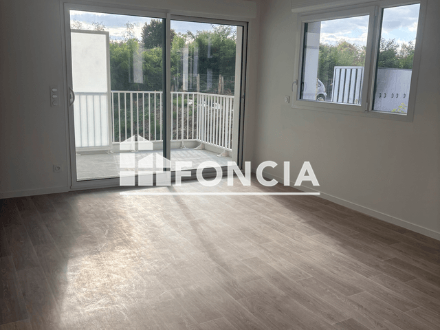 Appartement 3 pièces (69.69 m²) à louer - Laval (53000)
