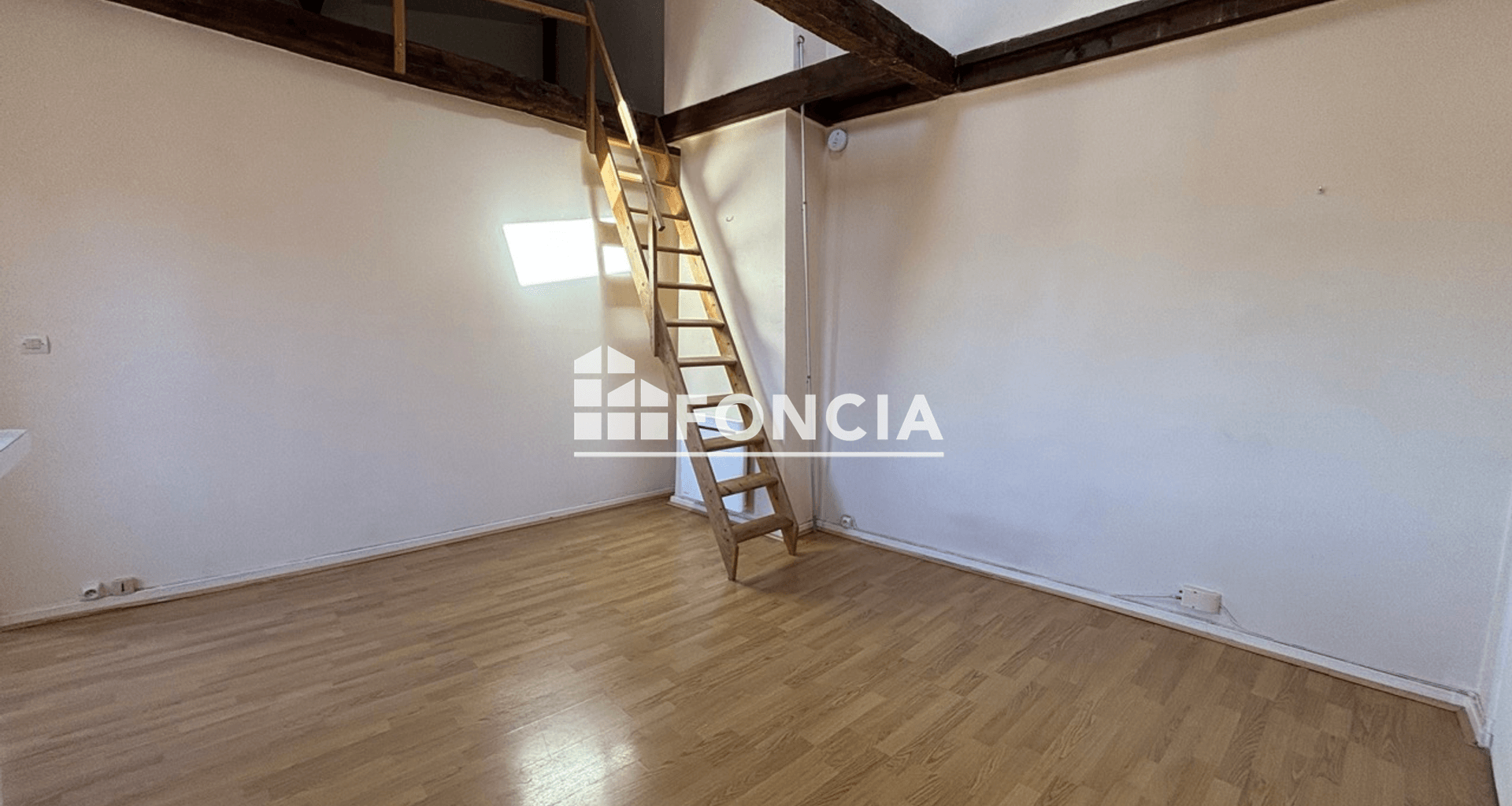 Appartement 2 pièces (42.53 m²) à louer - Saint-germain-en-laye (78100)