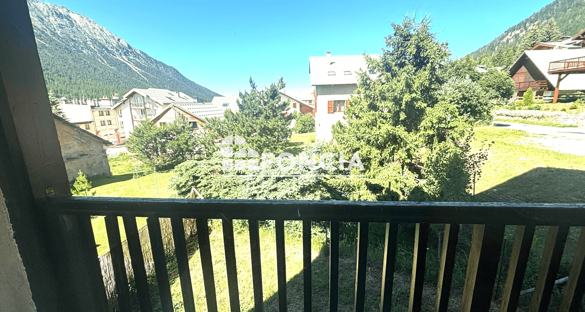 Appartement 2 pièces (40 m²) à vendre - Montgenèvre (05100)