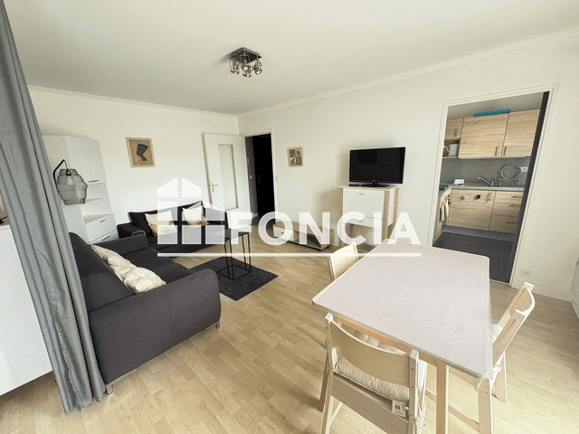 Appartement meublé 2 pièces (42.5 m²) à louer - Charleville-mézières (08000)