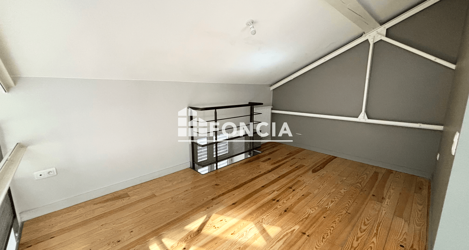 Appartement 2 pièces (47.4 m²) à louer - Saint-étienne (42000)