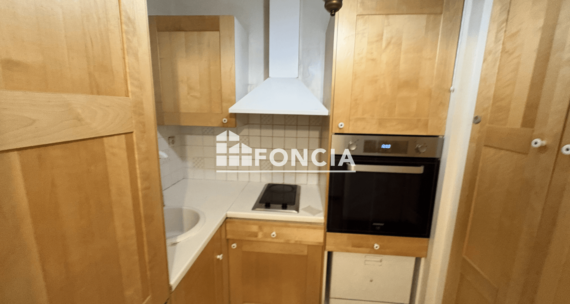 Appartement 2 pièces (50 m²) à vendre - Fontainebleau (77300)