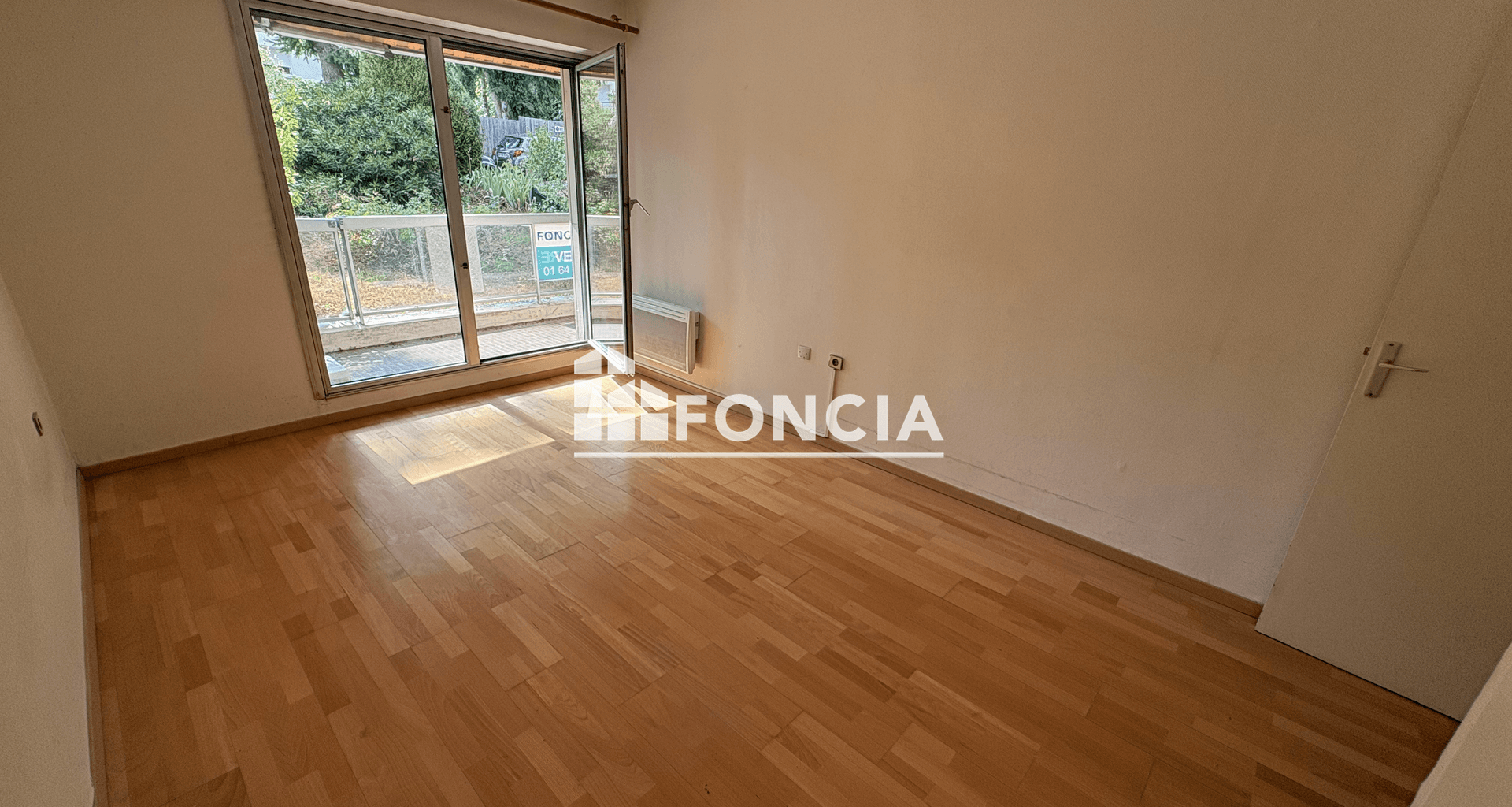 Appartement 2 pièces (50 m²) à vendre - Fontainebleau (77300)