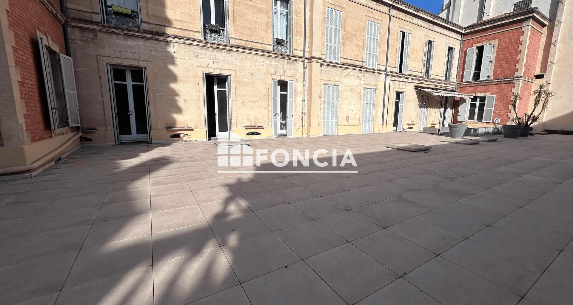 Appartement 7 pièces (288 m²) à louer - Montpellier (34000)