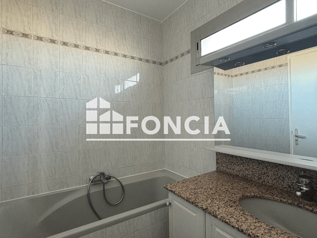 Appartement 5 pièces (110.66 m²) à louer - Aix En Provence (13100)