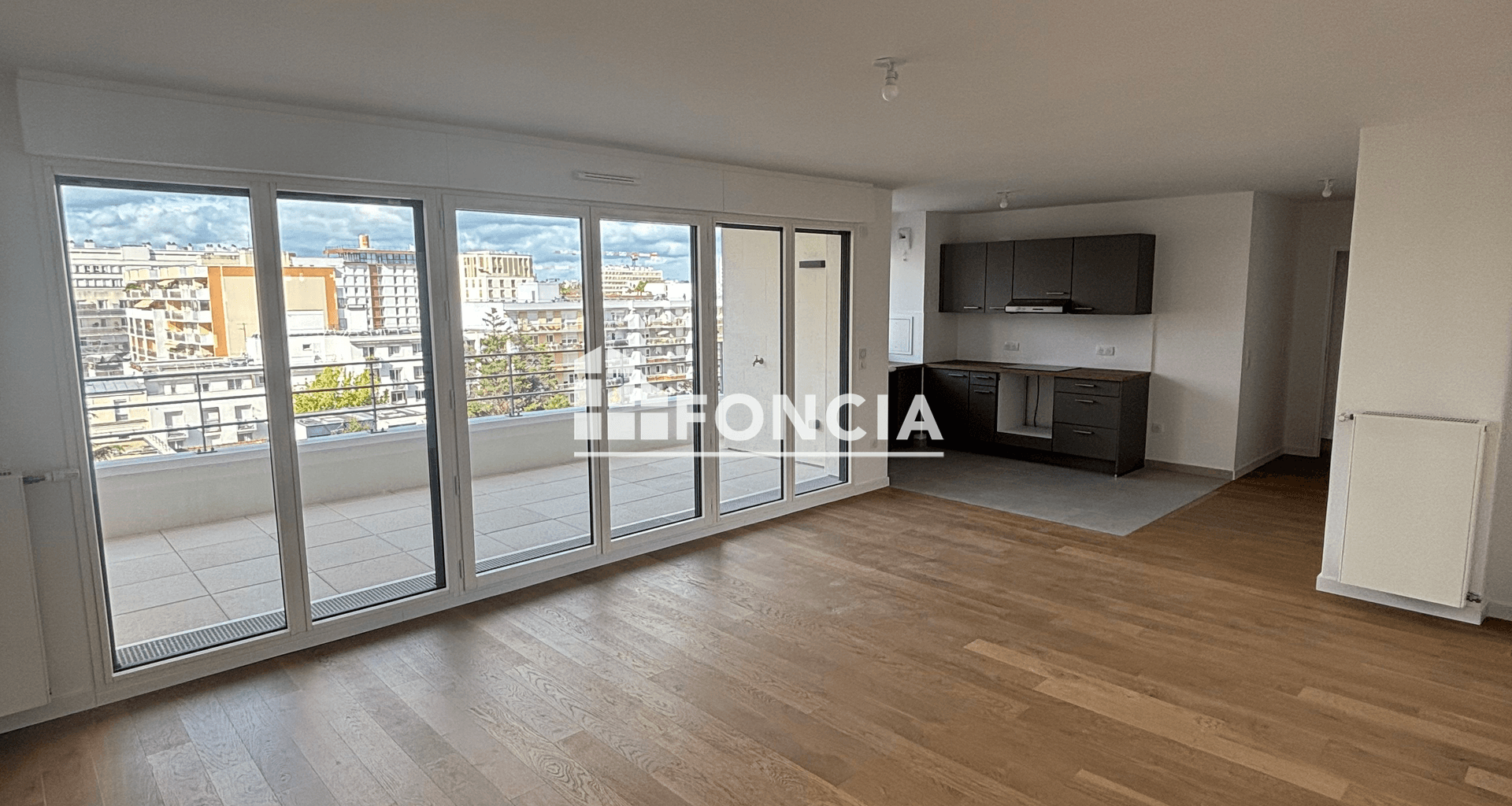 Appartement 4 pièces (89.5 m²) à louer - Clichy (92110)