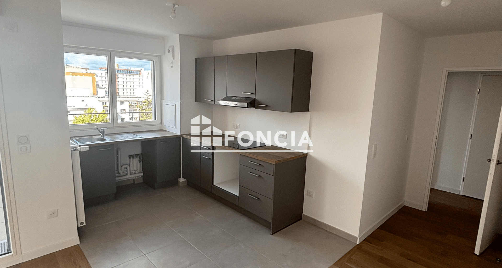 Appartement 4 pièces (89.5 m²) à louer - Clichy (92110)