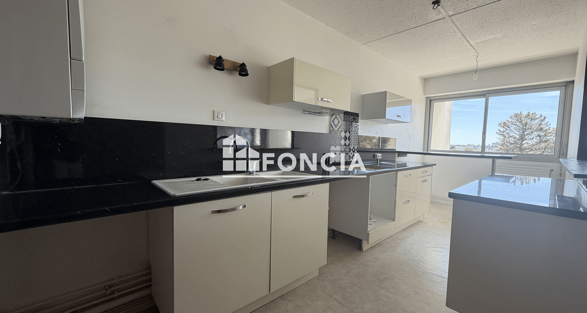 Appartement 4 pièces (84.6 m²) à vendre - Bordeaux (33200)