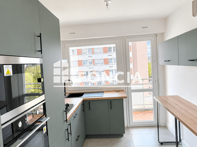 Appartement 5 pièces (96.4 m²) à louer - Lorient (56100)